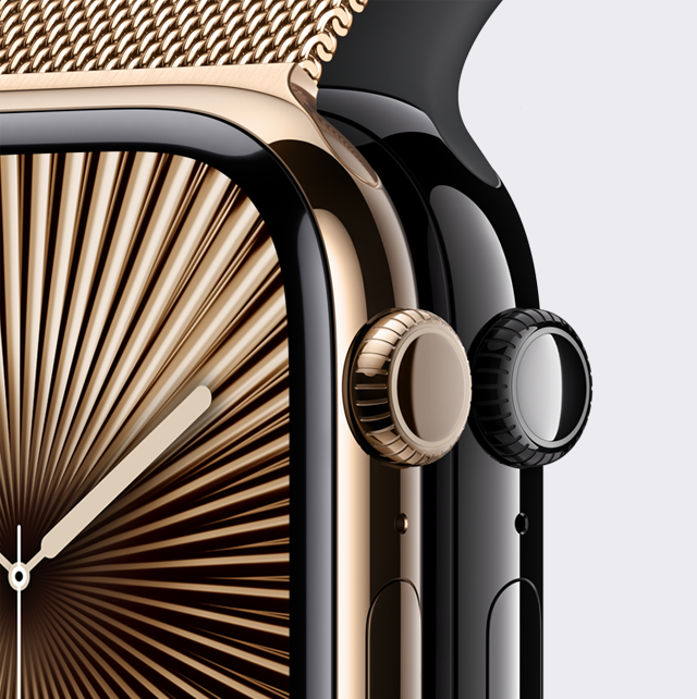 Un dettaglio della cassa in titanio color oro e della cassa in alluminio Jet Black.